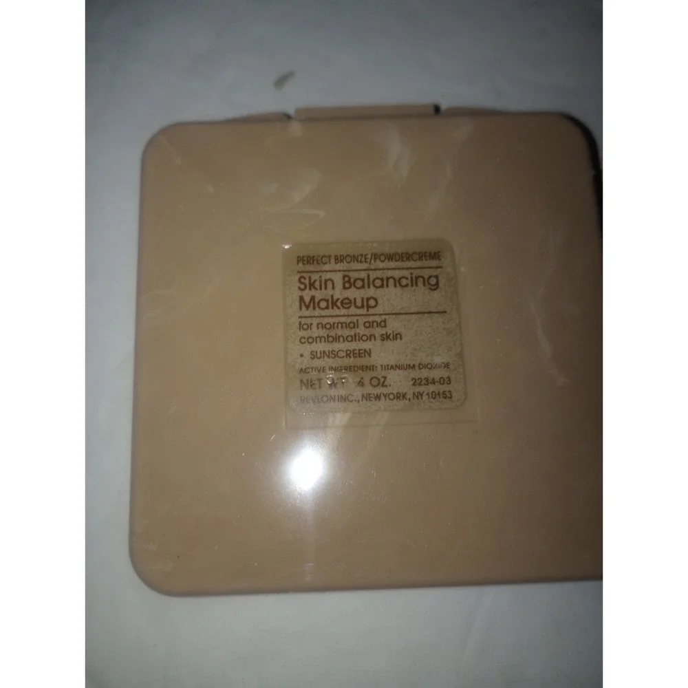 Revlon Skin Balance Powder Perfect Bronze NIB 4 Oz‎ Sunscreen